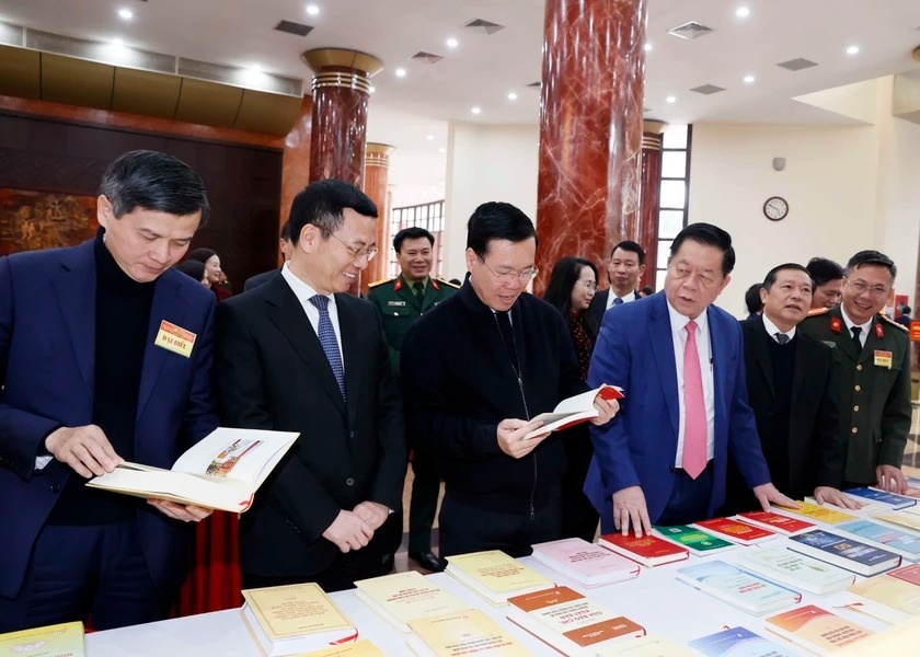 Chu tich nuoc chu tri hoi nghi so ket 5 nam thuc hien Nghi quyet 35 hinh anh