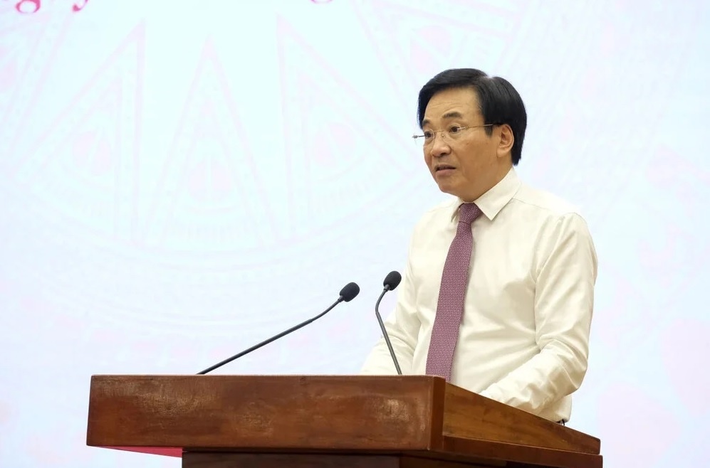 Bo truong Tran Van Son duoc giao them nhiem vu hinh anh