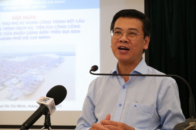 Thu phi cang bien anh 4