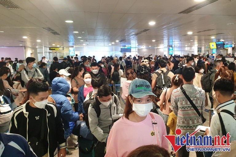 san bay Tan Son Nhat anh 1