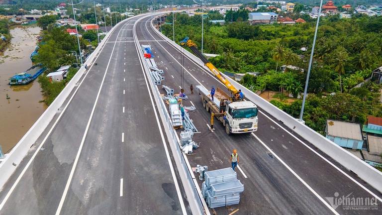 du an giao thong anh 4