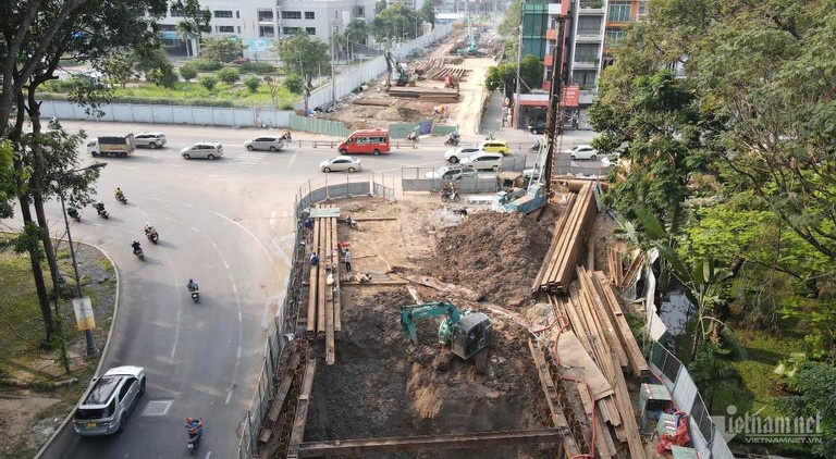 lo cot o TP.HCM anh 3