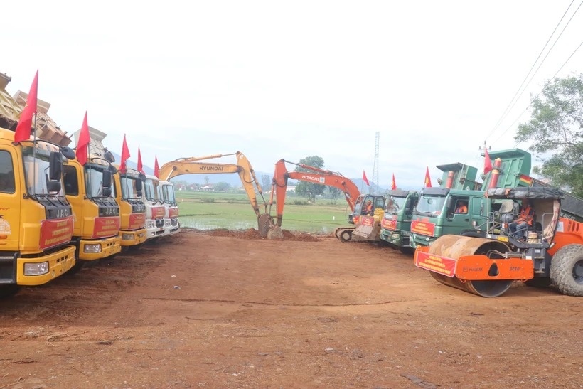 Som khoi cong Du an nang cap quoc lo 4B, tinh Lang Son hinh anh