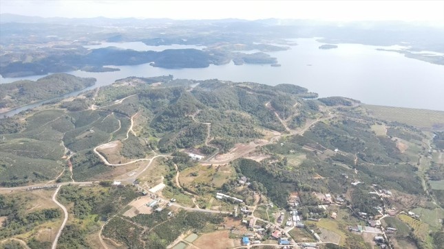 Kiem diem 190 ca nhan, tap the lanh dao UBND tinh Lam Dong hinh anh