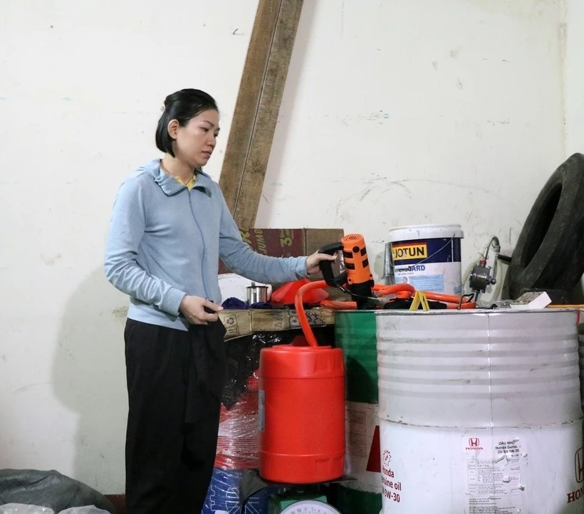 Pha chuyen an san xuat, buon ban dau nhot gia tai tinh Phu Yen hinh anh