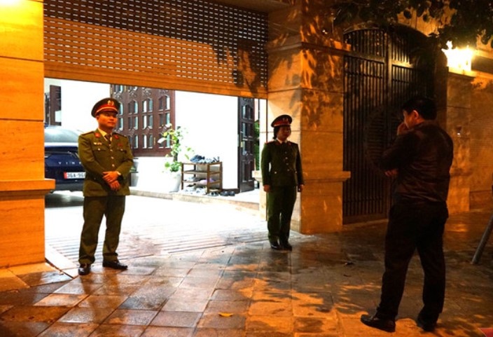 Khoi to ong Trinh Van Chien, cuu Bi thu Tinh uy Thanh Hoa hinh anh