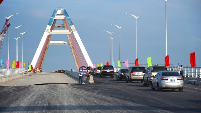 thong xe cau Can Tho anh 3