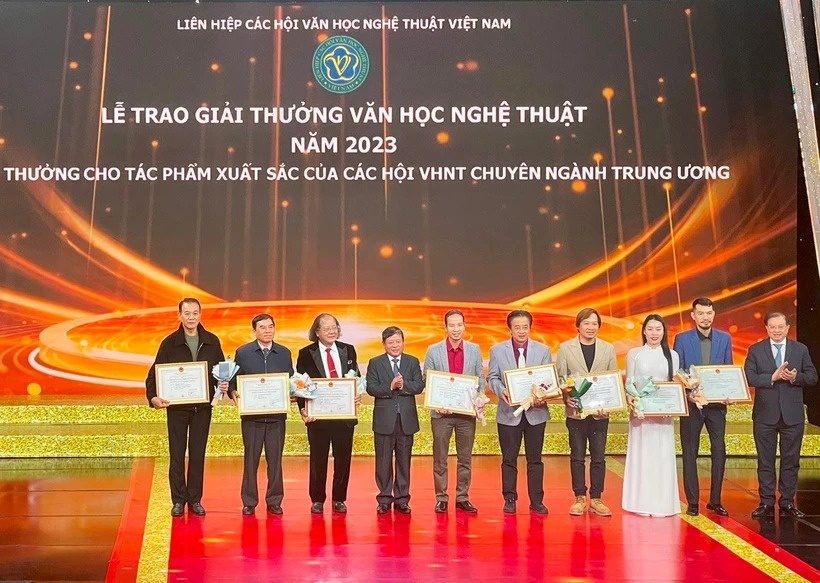 69 tac pham duoc trao Giai thuong Van hoc Nghe thuat nam 2023 hinh anh