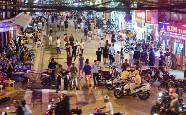 Cam xe nhieu tuyen duong trung tam TP.HCM tu 29/1 hinh anh