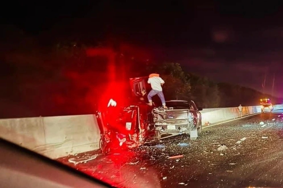 Tai nan lien hoan khien oto vang khoi cao toc Phan Thiet - Dau Giay hinh anh