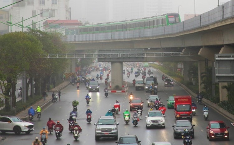 Du bao thoi tiet 6/1, mien Bac tiep dien suong mu, xuat hien mua phun hinh anh