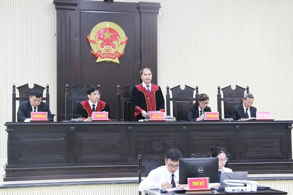 Cuu Bi thu Bac Ninh Nguyen Nhan Chien nhan muc an 54 thang tu hinh anh