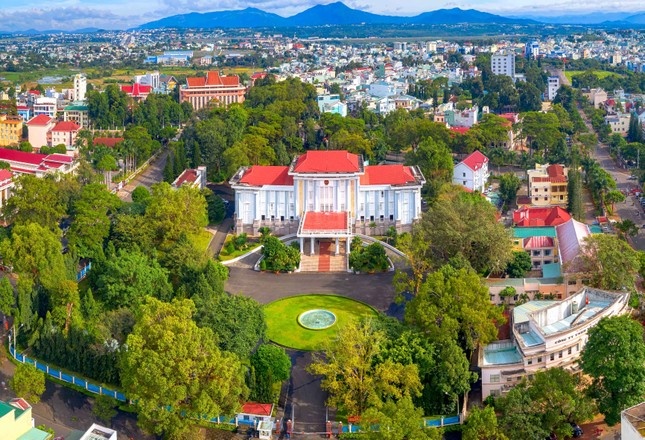 Gia Lai se bau bo sung mot Pho Chu tich UBND tinh hinh anh