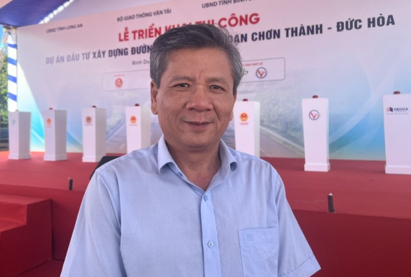 Giam doc So GTVT Tay Ninh xin nghi viec tam thoi hinh anh