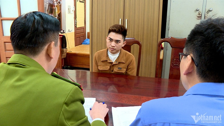 vu truong bi phat anh 2