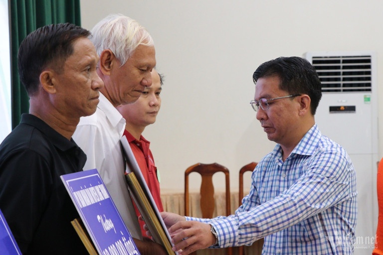 boi thuong tien mat bang anh 2