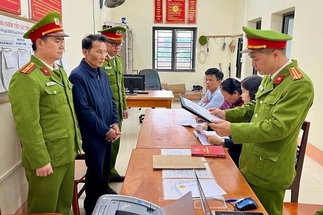 Bat nguyen Giam doc So Giao duc va Dao tao tinh Ha Giang hinh anh