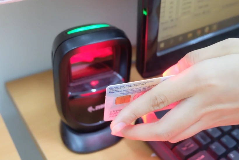 Phan dau 100% nguoi co can cuoc cong dan su dung thay the BHYT hinh anh