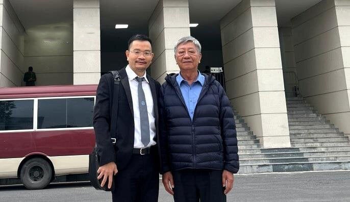 Cuu Giam doc CDC Binh Duong: 'Minh lam dung se duoc bao ve' hinh anh