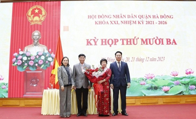 Phe chuan ket qua bau Pho Chu tich quan Ha Dong hinh anh