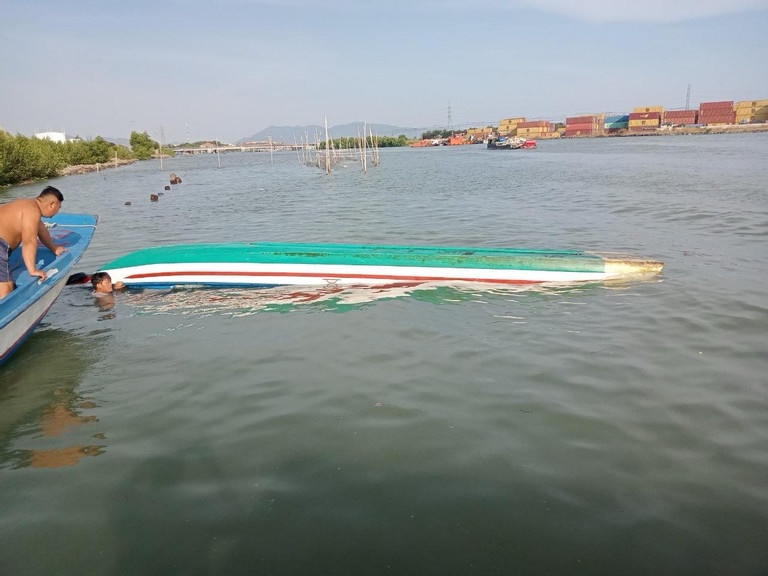 lat tau song Thi Vai anh 1