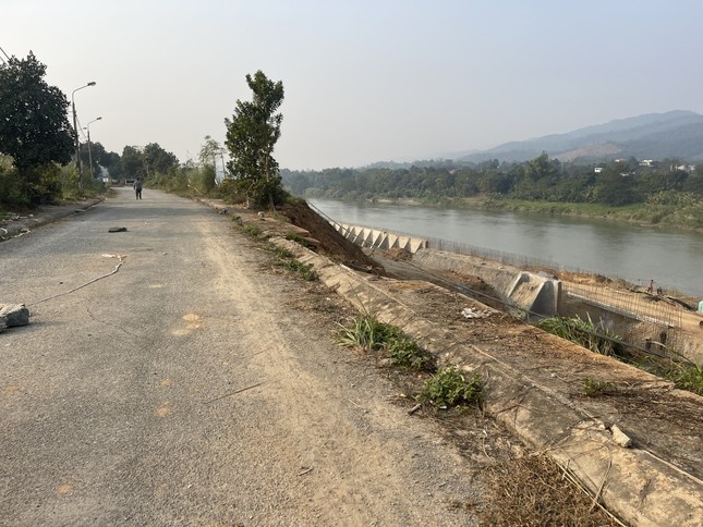 Thi cong ke song anh 3