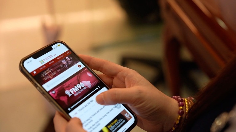 Ra mat phien ban so Kenh phat thanh FM 96 thoi su tong hop hinh anh