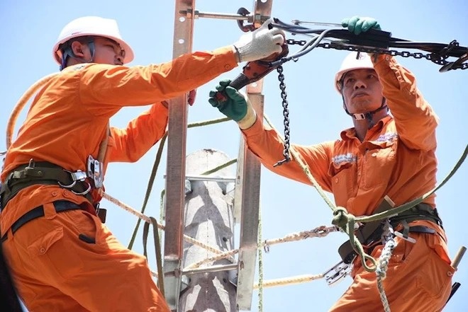 Quoc hoi chot cap hon 2.500 ty cho EVN keo luoi dien ra Con Dao hinh anh