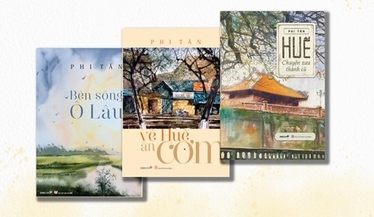 Sach va tranh tu tinh yeu voi Hue hinh anh