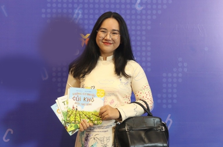 Dieu it biet ve cuon sach va tac gia doat Giai thuong Sach quoc gia hinh anh