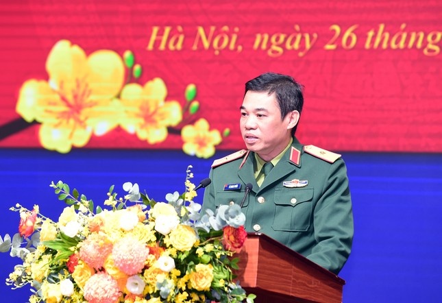 trien lam quoc phong anh 2