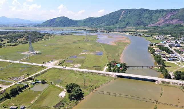 Kenh phan lu tram ty, 15 nam van dang do hinh anh