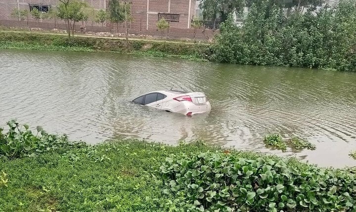 Nguoi nhay song cuu nu tai xe: 'Ret run nhung toi thay am long' hinh anh