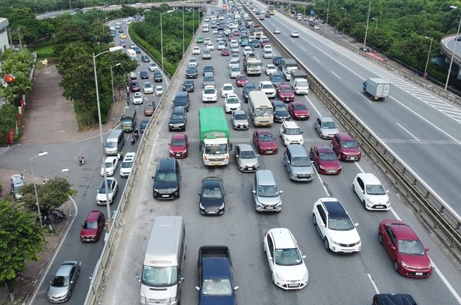 Ha Noi phan luong 6 huong xe ra vao noi do dip Tet Nguyen dan hinh anh