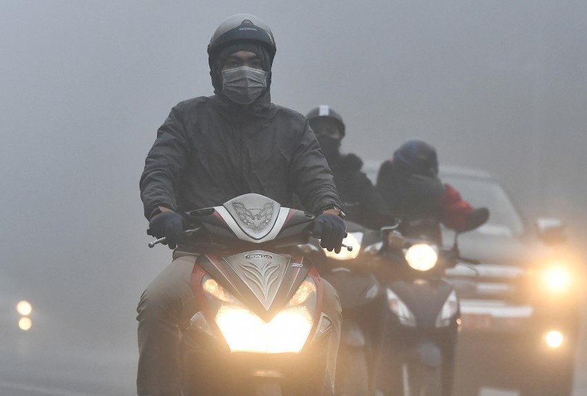 Mien Bac tiep dien suong mu, Nam Bo nang nhat hinh anh