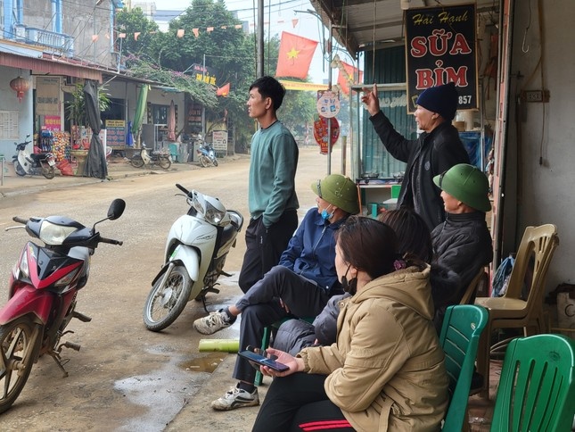 Vu chay khien 3 me con tu vong: Am anh loi ke tim kiem nan nhan hinh anh