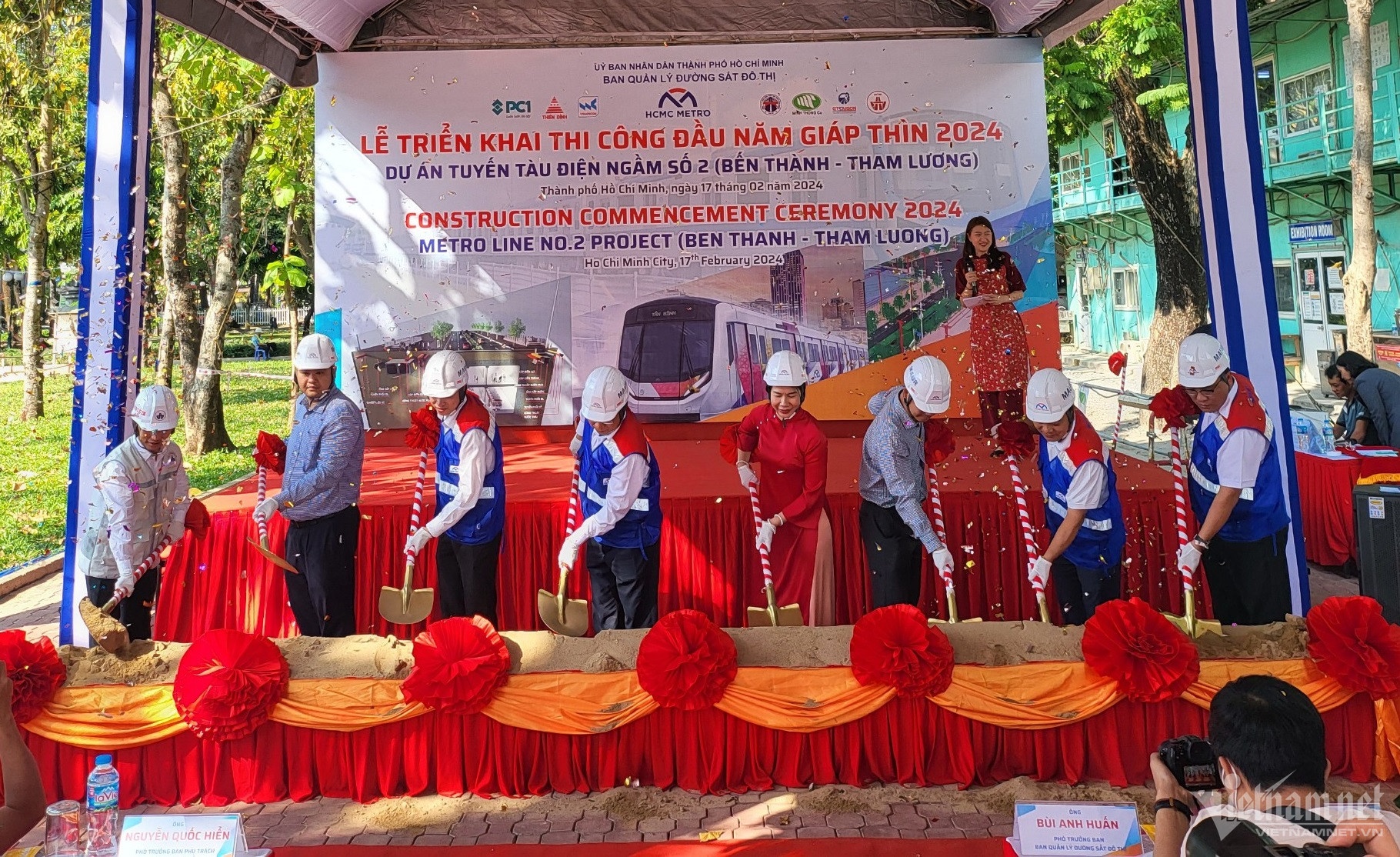 Dong loat thi cong ha tang ky thuat tuyen metro so 2 TP.HCM hinh anh