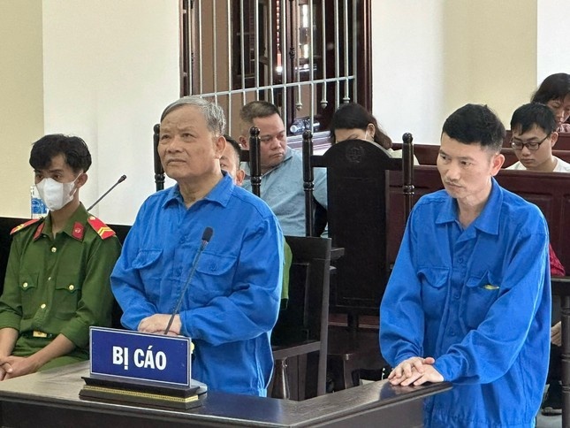 Tra ho so vu chu tich va giam doc cong ty chiem doat hon 23 ty dong hinh anh