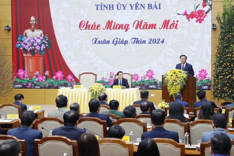 Yen Bai chuan bi dieu kien tot nhat phuc vu nhan dan don Tet hinh anh