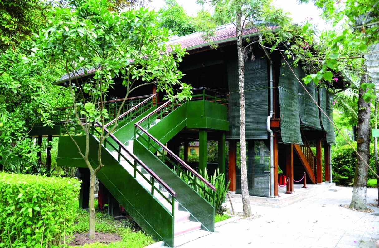 Qua trinh xay nha san anh 3