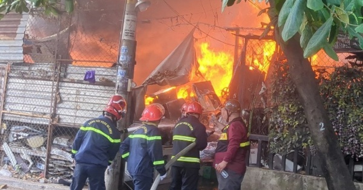 TP.HCM xay ra 15 vu chay dip Tet Giap Thin, mot nguoi chet hinh anh