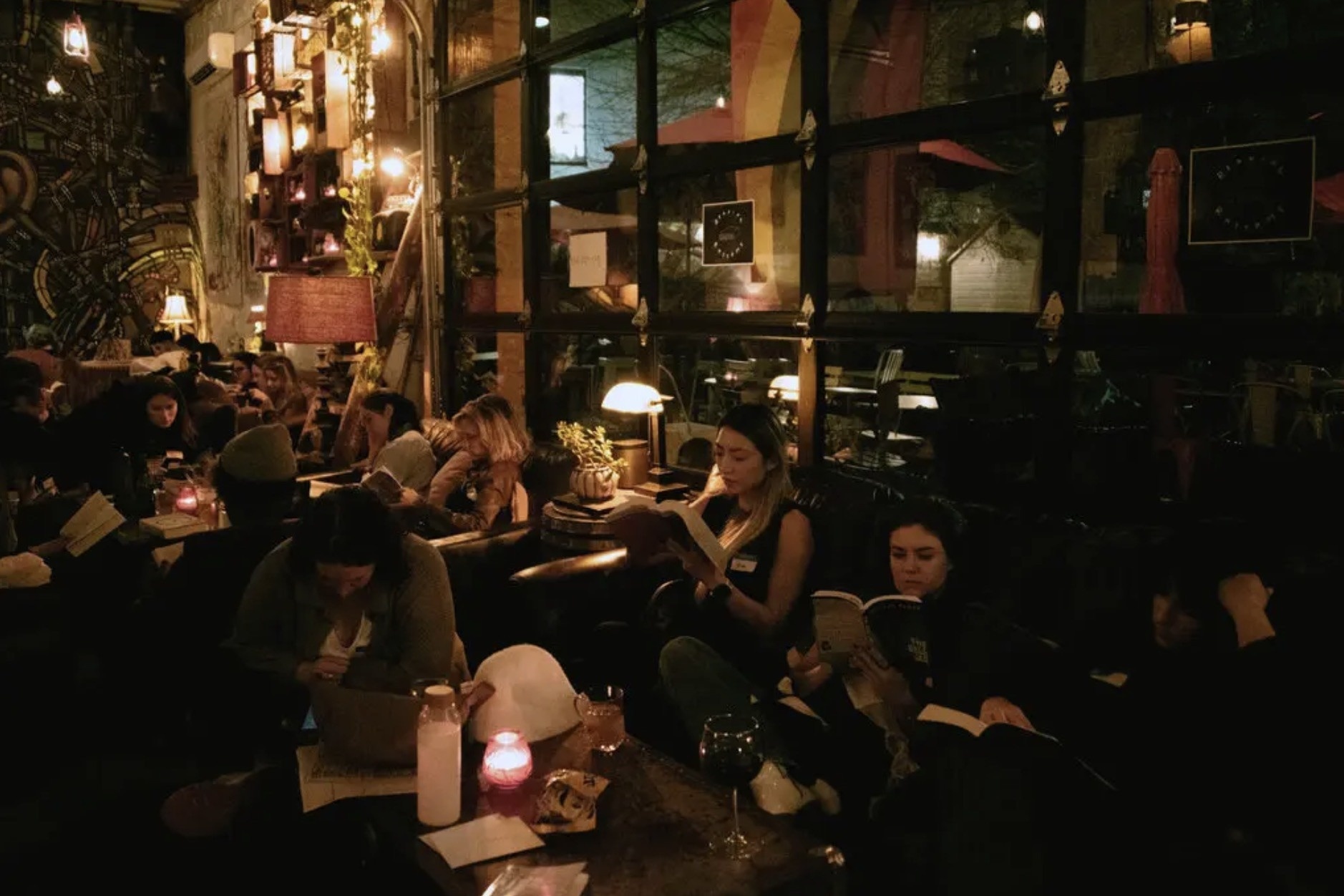 Gen Z doc sach anh 2