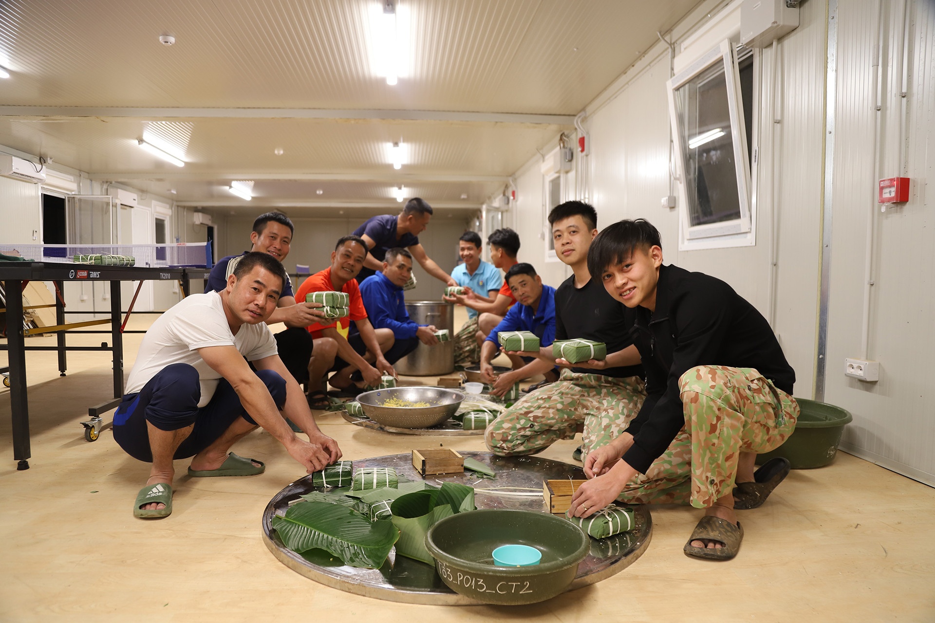 linh gin giu hoa binh anh 8