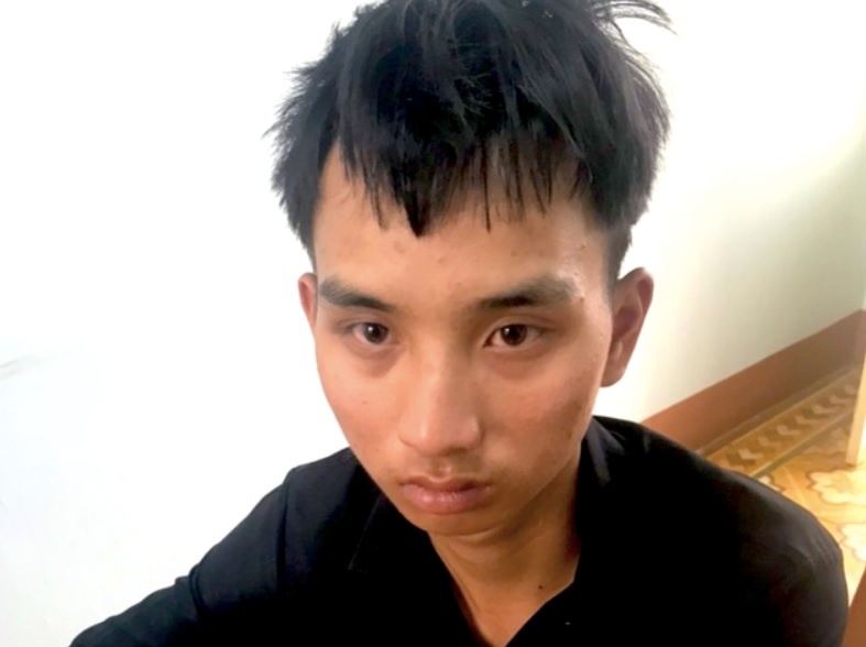 Bat nam thanh nien dam chu tiem tap hoa de cuop 2 trieu dong hinh anh