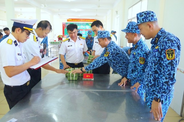 Lu doan tau ngam 189 anh 2