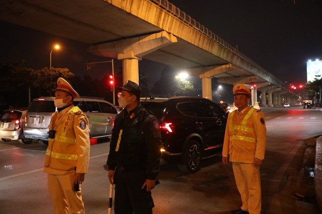 an ninh dem giao thua anh 1