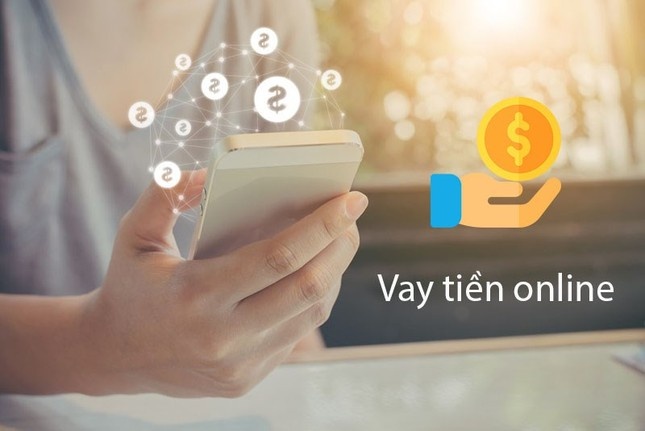 Mot phu nu o Ha Noi bi lua gan 400 trieu dong khi vay tien online hinh anh