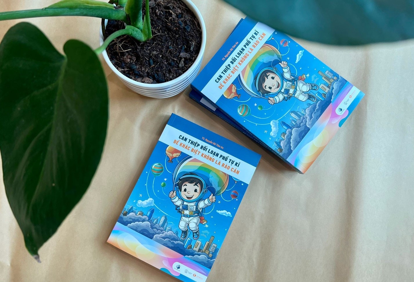 De khac biet khong la rao can hinh anh