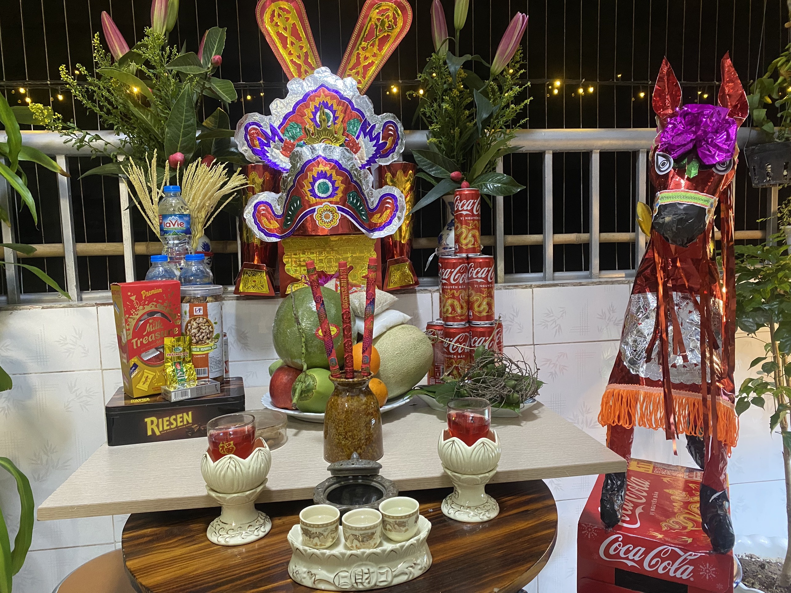 Bai cung giao thua ngoai troi hinh anh