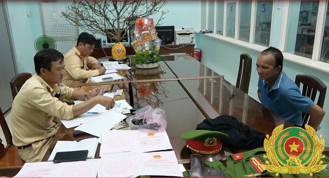 gia thieu ta cong an anh 2